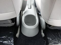 2010款 1.0L MT 标准型
