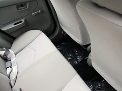 2010款 1.0L MT 标准型