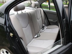 2010款 1.0L MT 标准型