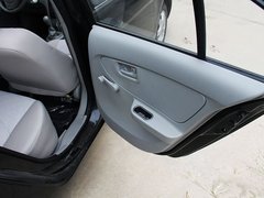 2010款 1.0L MT 标准型