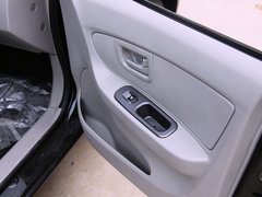 2010款 1.0L MT 标准型