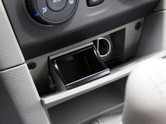 2010款 1.0L MT 标准型