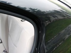 2010款 1.0L MT 标准型