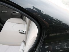2010款 1.0L MT 标准型