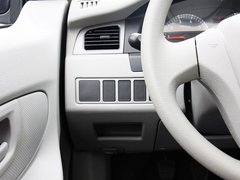 2010款 1.0L MT 标准型