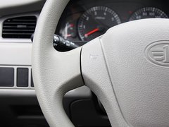 2010款 1.0L MT 标准型