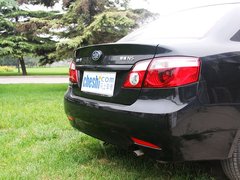2010款 1.0L MT 标准型