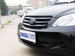 2010款 1.0L MT 标准型