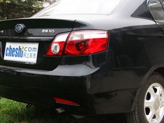 2010款 1.0L MT 标准型