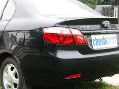 2010款 1.0L MT 标准型