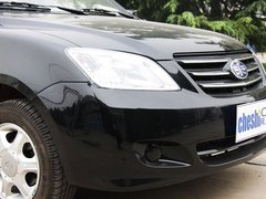 2010款 1.0L MT 标准型
