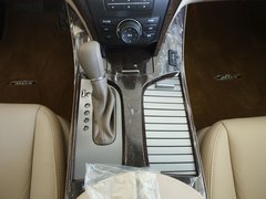 2010款 3.7L 自动 标准版 7座