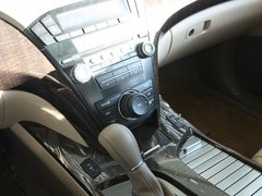 2010款 3.7L 自动 标准版 7座