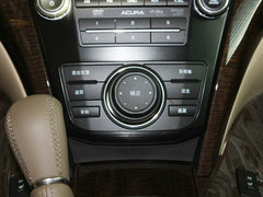 2010款 3.7L 自动 标准版 7座