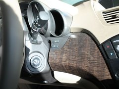 2010款 3.7L 自动 标准版 7座