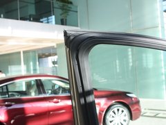 2010款 3.7L 自动 标准版 7座