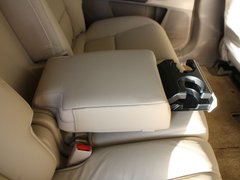 2010款 3.7L 自动 标准版 7座