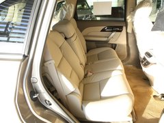 2010款 3.7L 自动 标准版 7座
