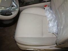 2010款 3.7L 自动 标准版 7座