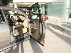 2010款 3.7L 自动 标准版 7座
