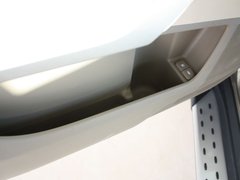 2010款 3.7L 自动 标准版 7座