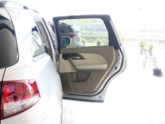 2010款 3.7L 自动 标准版 7座