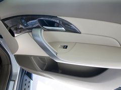 2010款 3.7L 自动 标准版 7座
