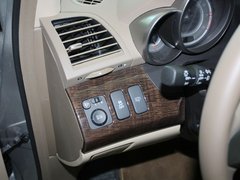 2010款 3.7L 自动 标准版 7座