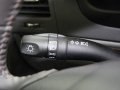 2010款 2.4L 自动 至尊型