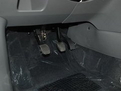 2011款 两厢 1.8L 自动 时尚型