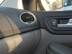 2011款 两厢 1.8L 自动 时尚型
