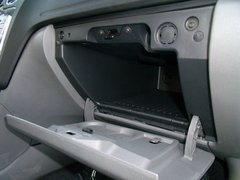 2011款 两厢 1.8L 自动 时尚型