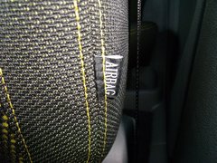 2011款 两厢 1.8L 自动 时尚型