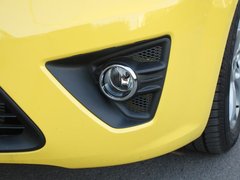 2011款 两厢 1.8L 自动 时尚型