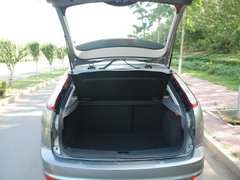 2011款 两厢 1.8L 自动 时尚型