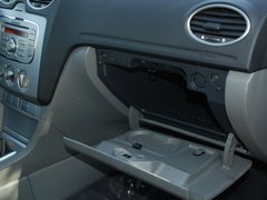 2011款 两厢 1.8L 自动 时尚型
