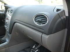 2011款 两厢 1.8L 自动 时尚型