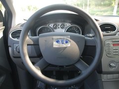 2011款 两厢 1.8L 自动 时尚型