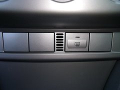 2011款 两厢 1.8L 自动 时尚型