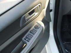 2011款 两厢 2.0L 自动 运动型