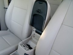 2011款 两厢 2.0L 自动 运动型