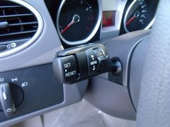 2011款 两厢 2.0L 自动 运动型