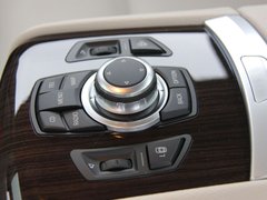 2010款 740Li 豪华型
