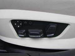 2010款 740Li 豪华型