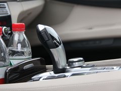 2010款 740Li 豪华型