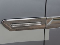 2010款 740Li 豪华型