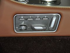 2010款 6.0 V12 