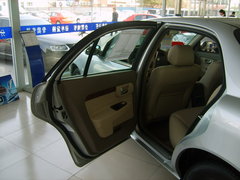 2006款 君威 2.5L 豪华版