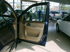 2006款 2.5 CT舒適版 1 7座