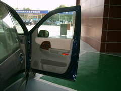 2006款 2.5 CT舒適版 1 7座